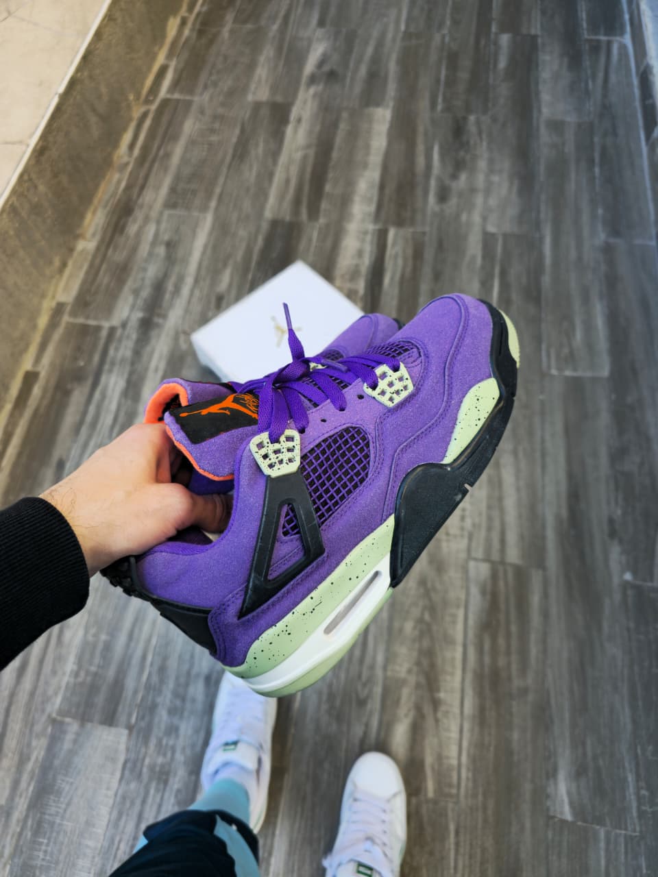 Nike Jordan Retro 4 Cannyon Purple