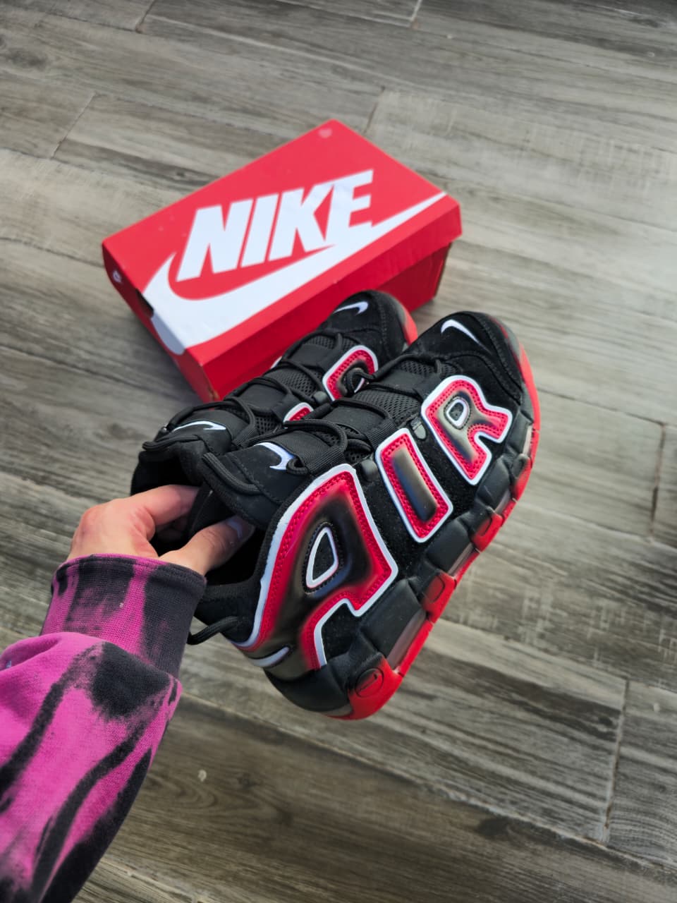 Nike Up Tempo Laser Crimson
